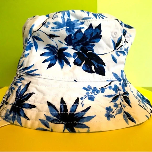 ⭐️SALE⭐️New Janie and Jack size 2T-3 Summer Hat, White +tropical foliage/birds - Picture 2 of 7